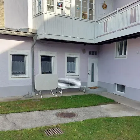 Elfi פלדקירשן אין קרנטן